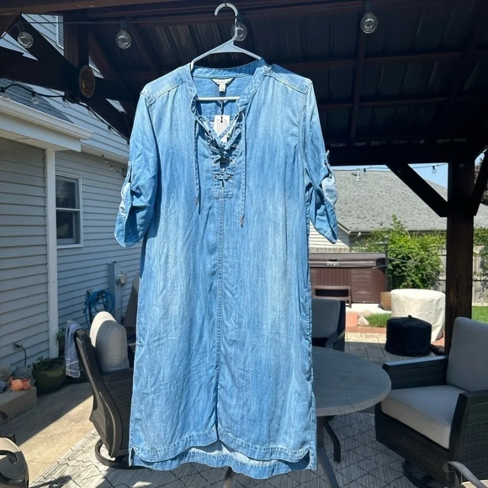Calvin Klein Brand Short Sleeved Jean Dress with Lace Up Detail Size Large - Picture 2 of 7